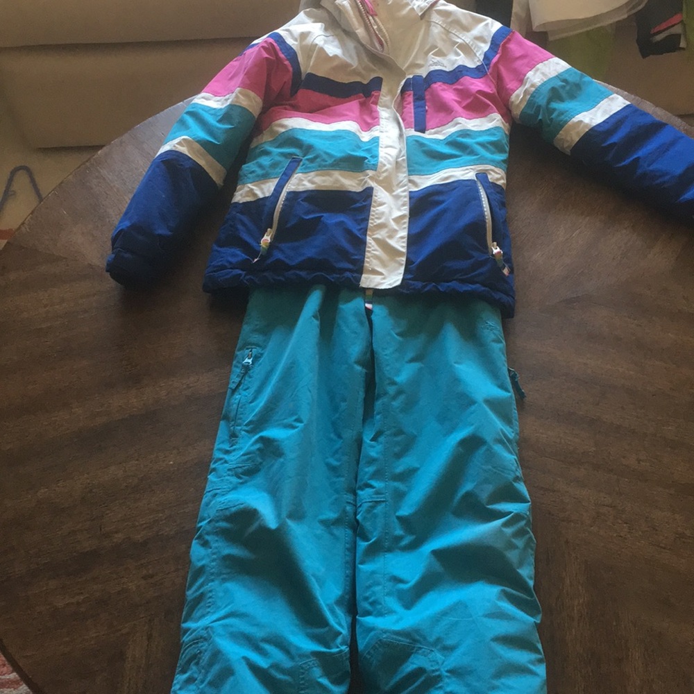 Multi colored matching snow pants and jacket